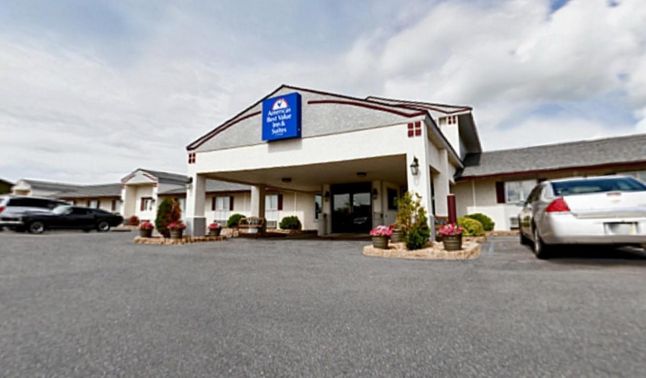 Americas Best Value Inn & Suites Thief River Falls Exterior foto