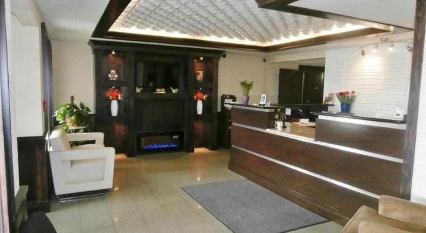 Americas Best Value Inn & Suites Thief River Falls Exterior foto